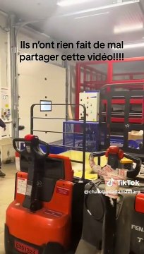 Regardez les images tournées à l'intérieur de Rungis hier soir quand les agriculteurs sont entrés et que les forces de l'ordre sont intervenues pour les interpeller