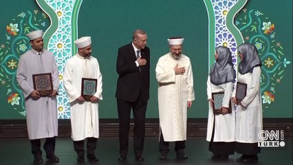 Cumhurbaşkanı Erdoğan'dan Özgür Özel'e tepki: Din eğitimi verilmesine orta çağ zihniyeti diyorlar