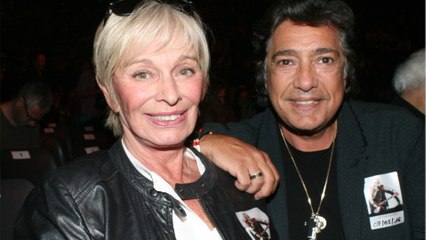 GALA VIDEO - Frédéric François blessé à l’épaule après une chute : il donne de ses nouvelles