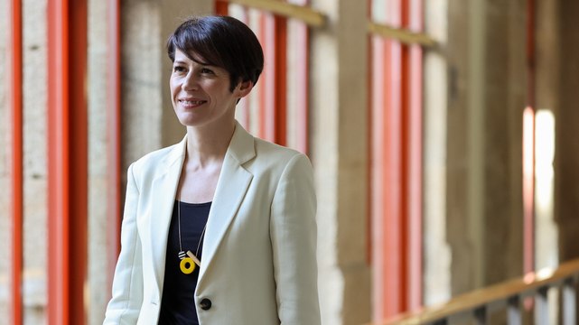 Ana Pontón: “ Un Gobierno del BNG le va a sentar muy bien a Galicia”.mp4