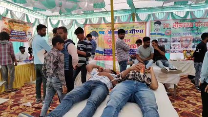 Video : मां कालिका मंदिर परिसर में लगा रक्तदान शिविर, रक्त का किया संग्रह