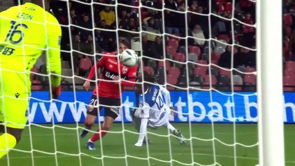 J13 EN AVANT GUINGAMP - AJ AUXERRE (2 - 1) - Résumé - (EAG - AJA)   2023-2024 (1)