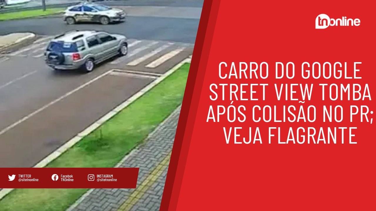 Carro do Google Street View tomba após colisão no PR; veja flagrante