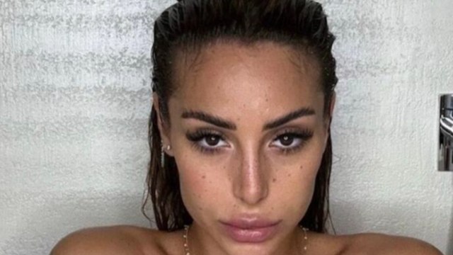 VOICI : On voit clairement les bleus : en pleurs, Mélanie Orl confirme sa rupture, les internautes choqués par les images