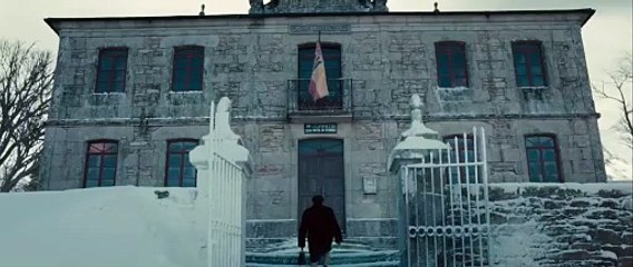 Tráiler de la película "Tratamos demasiado bien a las mujeres" protagonizada por Carmen Machi y Antonio de la Torre.