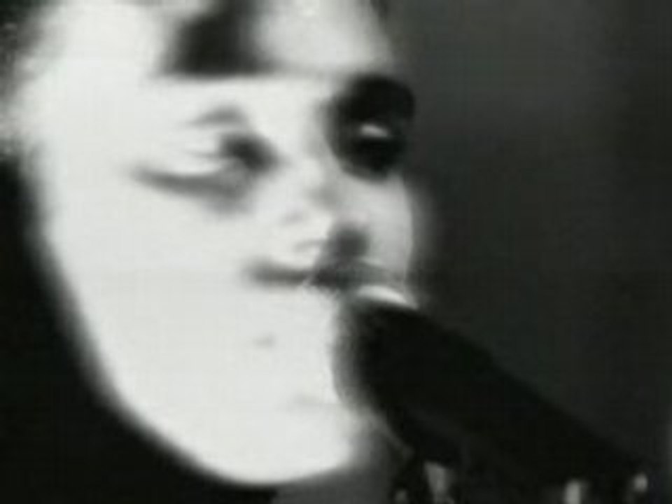 damien saez - Génerique paris (réservoir)