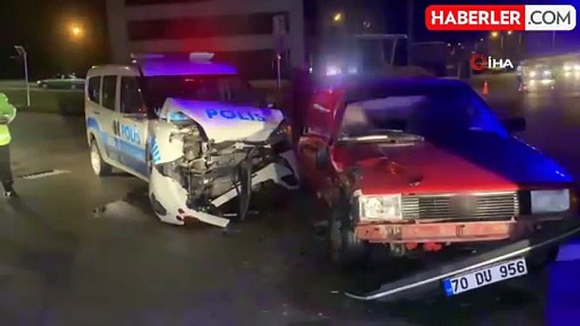 Karaman'da polis aracı ile otomobil çarpıştı: 1'i polis 4 yaralı