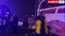Kuzey Marmara Otoyolu'nda TIR ile otobüs çarpıştı, yaralılar var