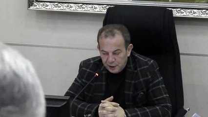 Tanju Özcan belediye meclis üyesi dışarı çıkartılmayınca zabıta müdür vekilini görevden aldı