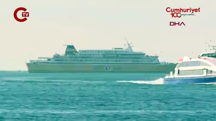 İstanbul Boğazı'nda çarpışan iki gemide hasar oluştu