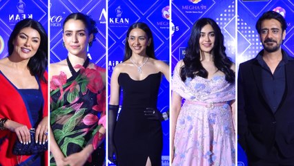 Sushmita Sen, Sanya Malhotra जैसे कई सितारे 5वें Iconic Gold Awards पर आए नजर