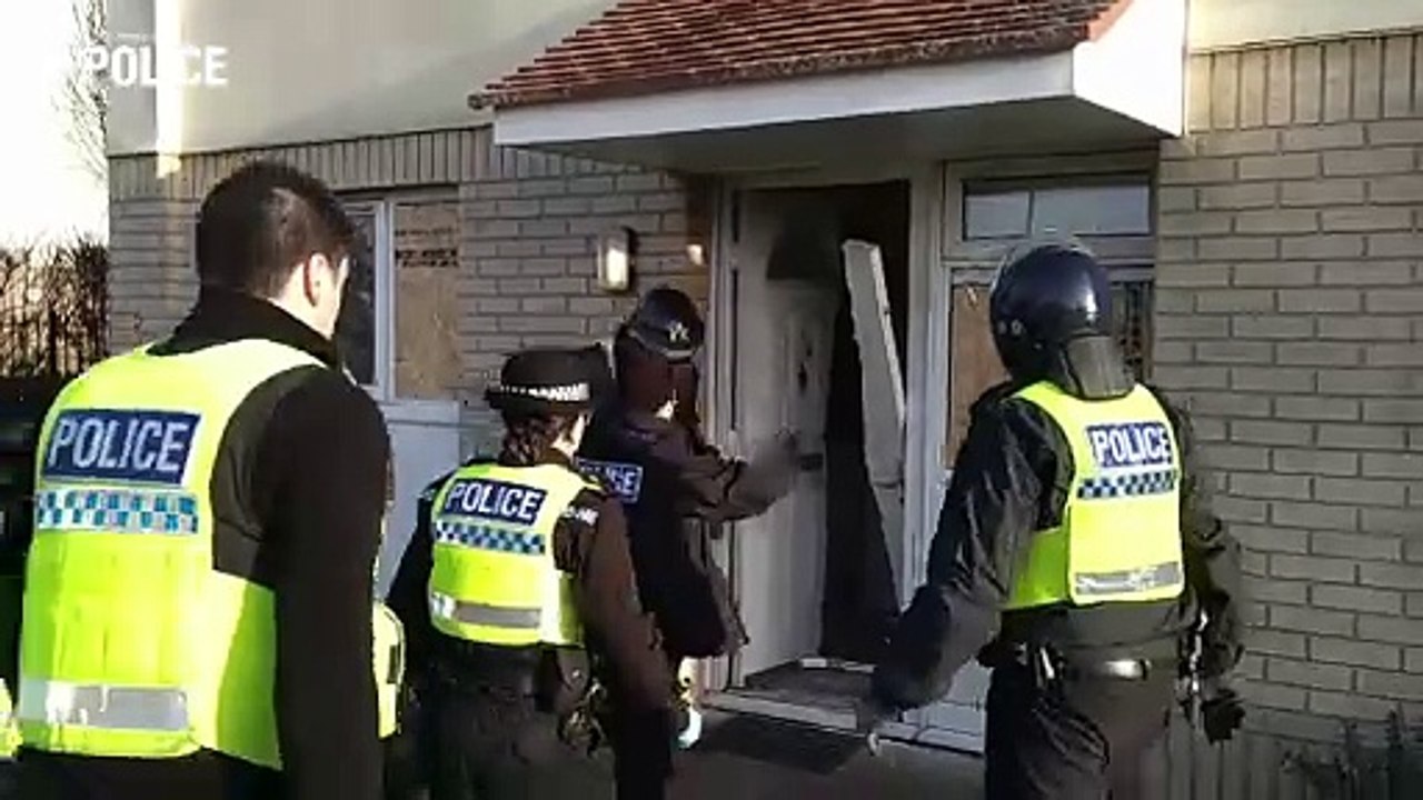 Yorkshire crime: Two arrested as drugs seized during Doncaster raid ...