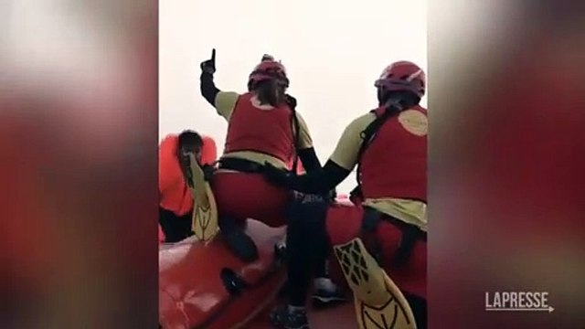 Migranti, Open Arms: soccorse 57 persone in mare