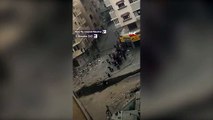 Gaza, in rete il video della donna palestinese colpita durante l’evacuazione