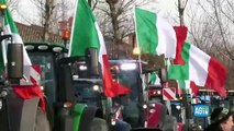 La protesta dei trattori verso Bologna: «L'agricoltura è morta»