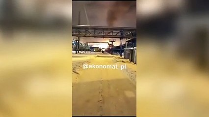 Vasto incendio in un impianto di stoccaggio del gas nel porto di Ust-Luga, in Russia