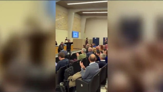 Politecnico, gli applausi della comunità dei prof al nuovo rettore Stefano Corgnati