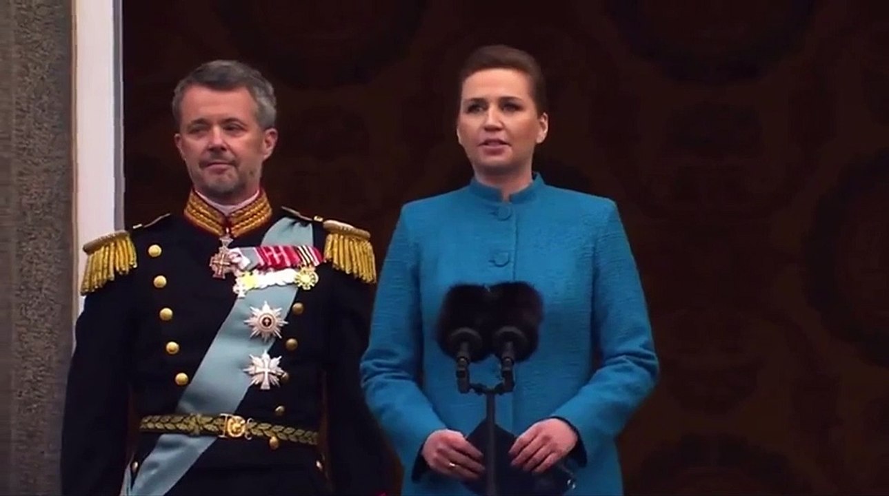 Ma cosa grida il primo ministro danese alla proclamazione di re Frederik X di Danimarca?