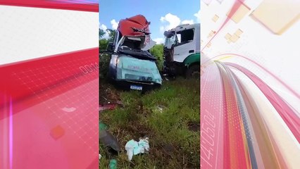 Ambulância do Samu se envolve em acidente com caminhão