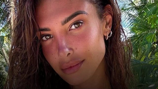 Voici - On crève la dalle bordel : Mélanie Dedigama répond aux rumeurs de triche dans Les Apprentis Aventuriers