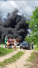 Van pega fogo em Olho d'Água das Flores