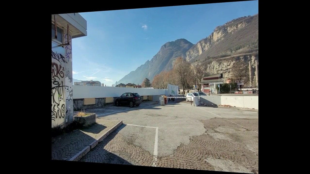 c'era 1 tempo un grande parcheggio