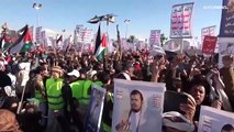 آلاف اليمنيين يتظاهرون في صنعاء تضامنا مع الفلسطينيين في غزة