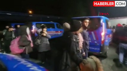 İzmir'de 1383 kaçak göçmen ve 48 organizatör yakalandı