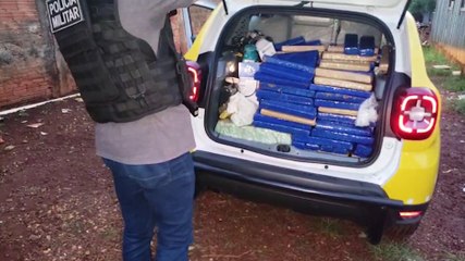 Polícia Militar realiza apreensão de drogas e detém rapaz no Bairro Santa Felicidade