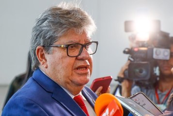 João Azevêdo comenta desistência de Nilvan e diz que radialista entendeu falta de possibilidades