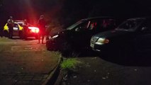 Gol e Peugeot se envolvem em acidente na Rua Suécia, no Bairro Cascavel Velho