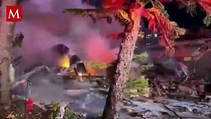 Avioneta se desploma cerca de centro comercial en Florida y causa devastador incendio