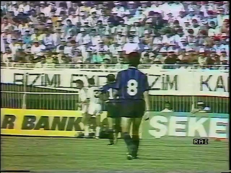 Beşiktaş JK vs. FC Internazionale Maçın tamamı   UEFA Kupası 1987-1988  64. tur, 1. maç  İnönü (İstanbul) 16 Eylül 1987