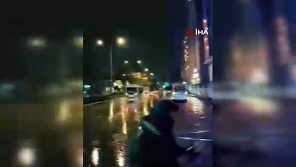 Bursa’da kontrolden çıkan otomobil dükkana girdi