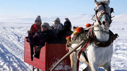 Çıldır'da atlı kızak eğlencesi