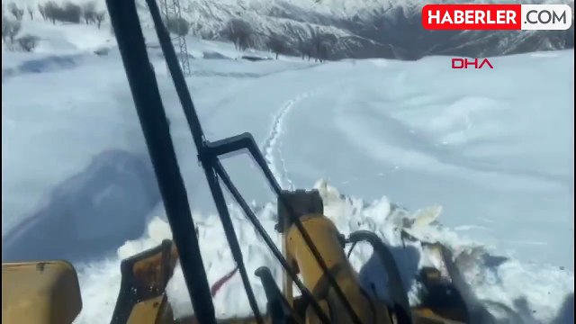 Batman'ın Sason ilçesinde kar yağışı nedeniyle 4 köy ve 15 mezra yolu ulaşıma kapandı