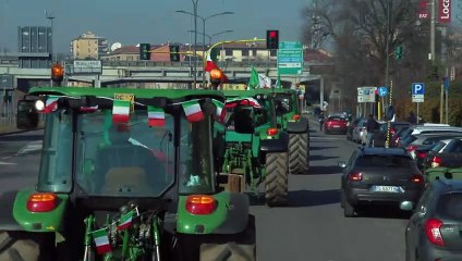 Tải video: Protesta degli agricoltori, i trattori entrano di nuovo a Milano