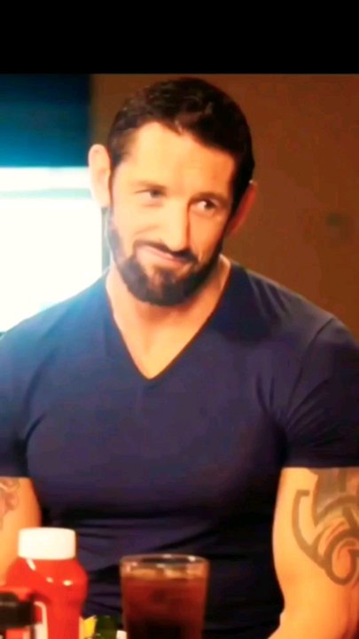 "Tu essayes de voir mon pénis ?" est devenu culte dans les vestiaires de la WWE 