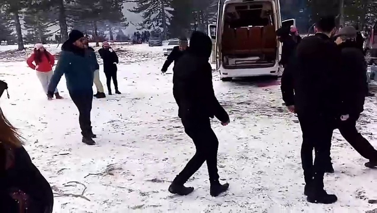 Dilber Evin Barkın Yokmu Senin Oyun Havası