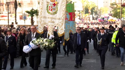 Festa di Sant'Agata, gli studenti sulla carrozza del Senato invece dell'autorità cittadine