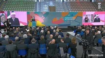 Mattarella: "Volontari ci parlano di pace, mai tardi per cominciare"