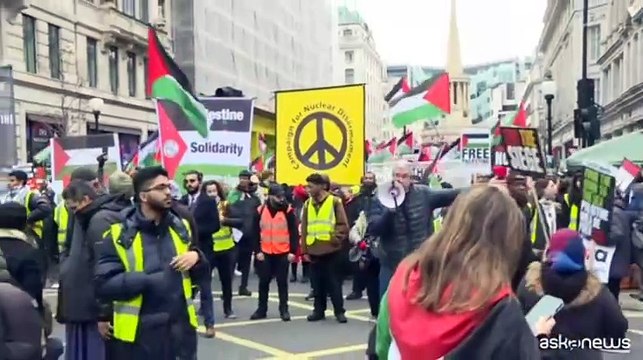 Mega marcia pro-Palestina nel centro di Londra