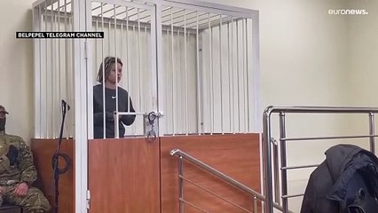 بسبب تقديمها المساعدة للاجئين الأوكرانيين.. توقيف عارضة أزياء وناشطة روسية