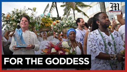 Brazilian worshippers pay tribute to sea goddess Iemanja