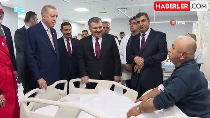 Cumhurbaşkanı Erdoğan, Hatay'da hastaları ziyaret etti