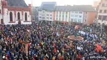 Proseguono le proteste contro AfD in Germania: in migliaia in piazza a Francoforte
