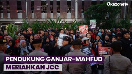 Ratusan Pendukung Ganjar-Mahfud Meriahkan Lokasi Debat Kelima