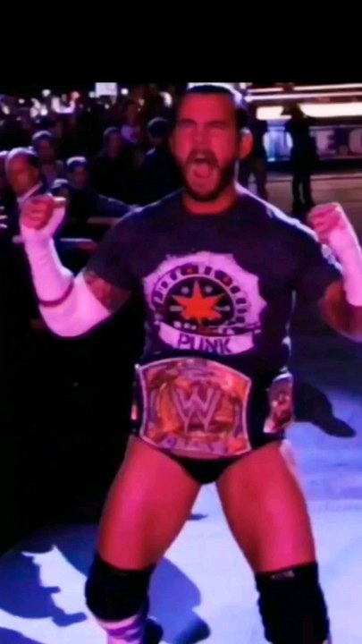 CM Punk a failli ne pas faire la couverture de WWE13 au profit de Sheamus