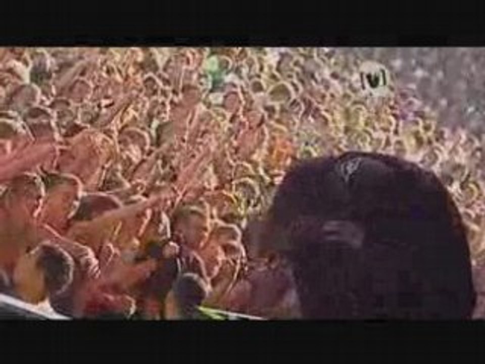Slipknot_-_pulse_of_the_maggots_(live_sydney_big_day_out_01