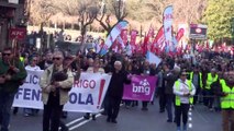 Miles de personas salen a la calle en Santiago de Compostela en defensa de la sanidad pública